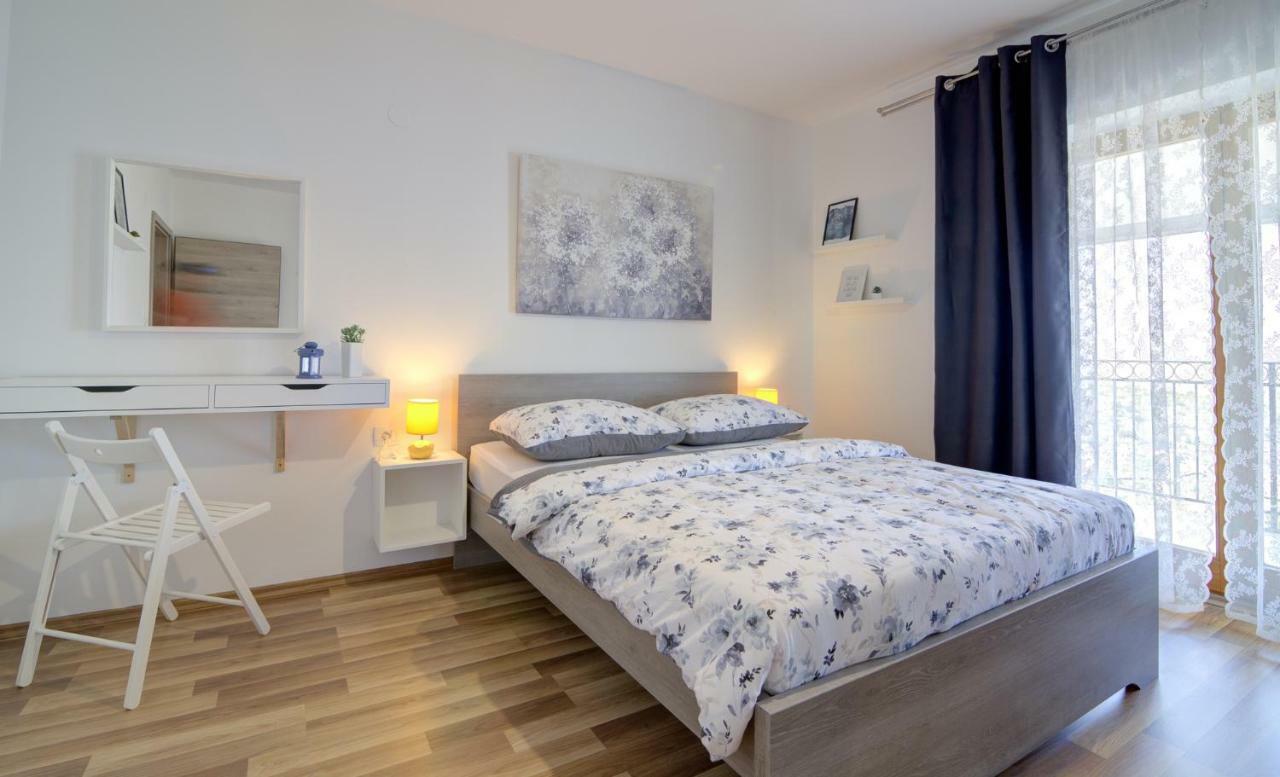 Josipa & Jelena Apartment Сень Экстерьер фото